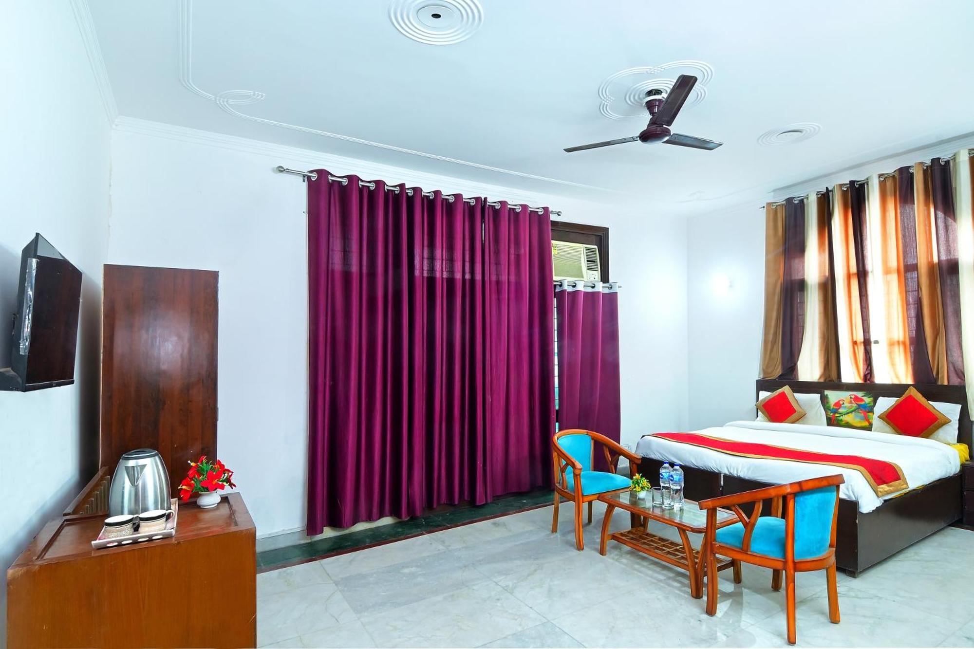 Hotel Jkm Palace Near Apollo Hospital New Delhi Exterior photo